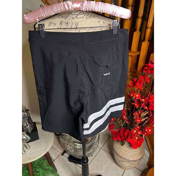 Hurley Men’s Black Phantom Eco Block Party 18" Board shorts Sports Size 30 - Picture 10 of 12
